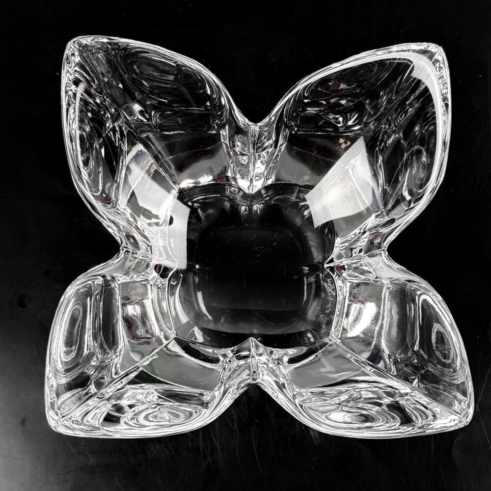 Orrefors Sweden Crystal Lotus Bowl Signed LH 1561/11 Lars Hellsten 9.5” MCM VTG